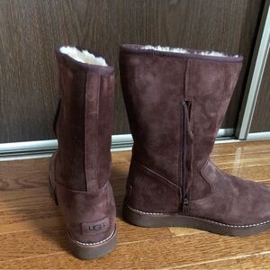 UGG Chestnut Suede Boots real sheepskin 8